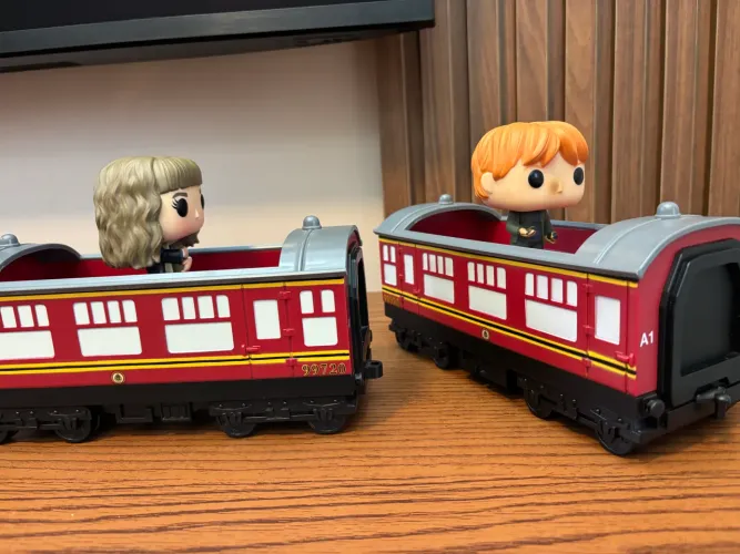 Funko pop trem expresso Hogwarts Harry Potter Hermione Roma