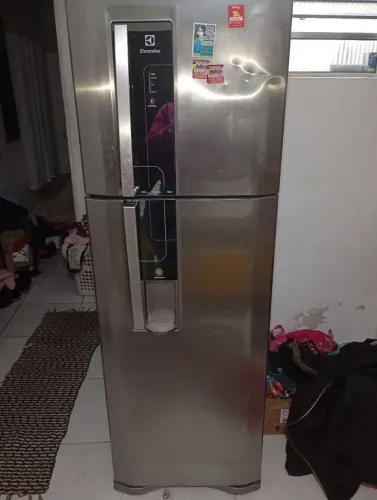 vendo geladeira funcionando perfeitamente