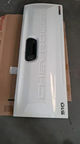 Tampa Traseira Original GM Chevrolet S10 2025/2026 C/Câmera de Ré