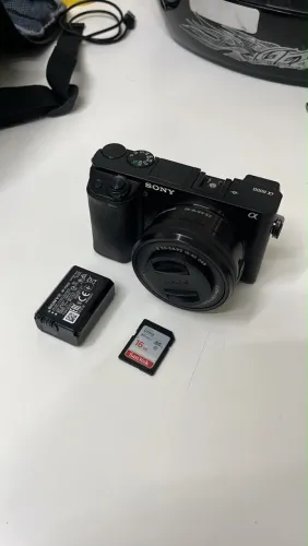 Sony A6000