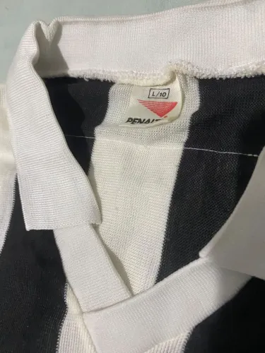 Camisa do Santos retrô