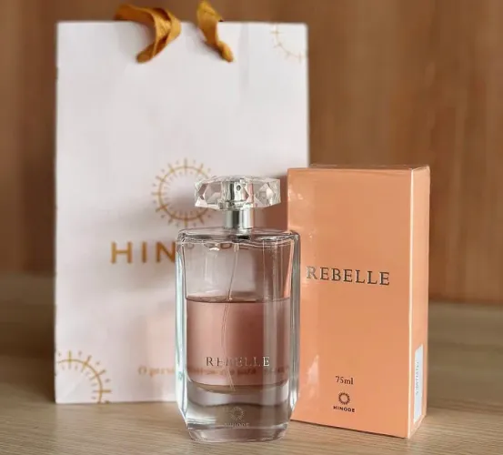 Perfume feminino Rebelle