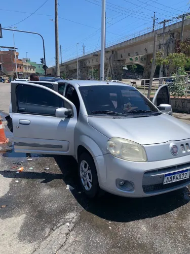 Fiat Uno Attractive 1.4 EVO Fire Flex 8V 4P 2012