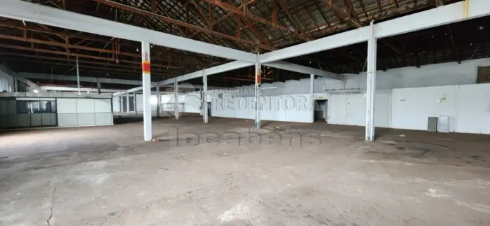 Mega Complexo Comercial com Doca no Parque Industrial