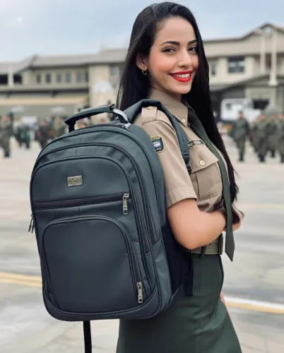 Mochila Preta Impermeável Cabo De Aço Para Colégio Militar