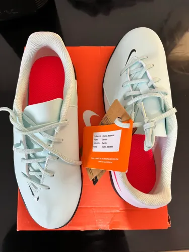 Chuteira Nike tam 36 #nova