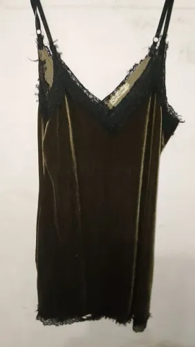 Vende se vestido 