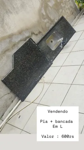 Pia com balcão em L
