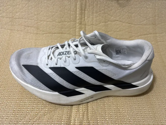 Tênis Adizero novo