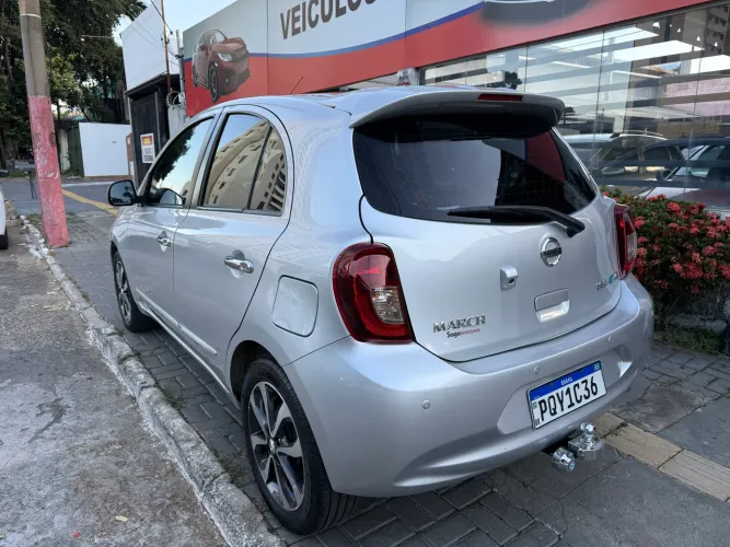 Nissan March SL 1.6 16V Flexstart 5P Aut. 2017