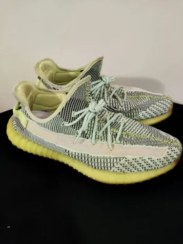 Yeezy Boost 350 v2 Yeezreel - Tamanho 46,5