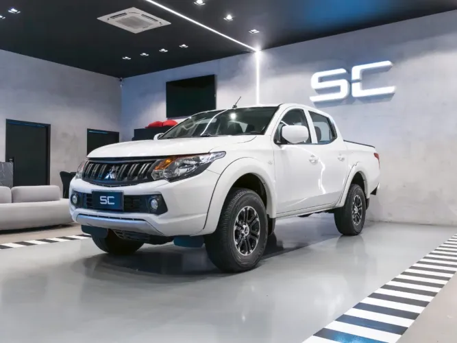 Mitsubishi L200 Triton Sport HPE-S 2.4 CD Dies. AUT 2022
