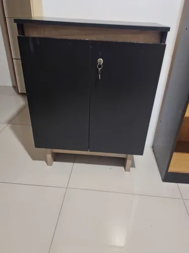 VENDO ARMÁRIO