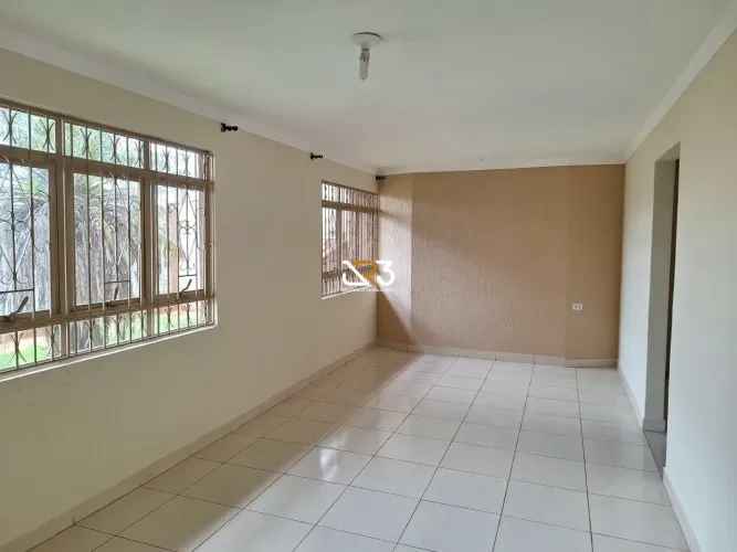 Santa Rita 2 | Casa para locação com 3 dormitórios e garagem ampla | Londrina