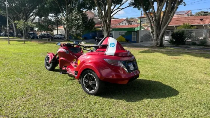Trike Cerberus motor Honda Fit câmbio automático CVT