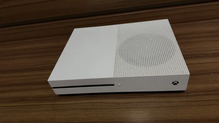 XBOX EM PERFEITO ESTADO 
