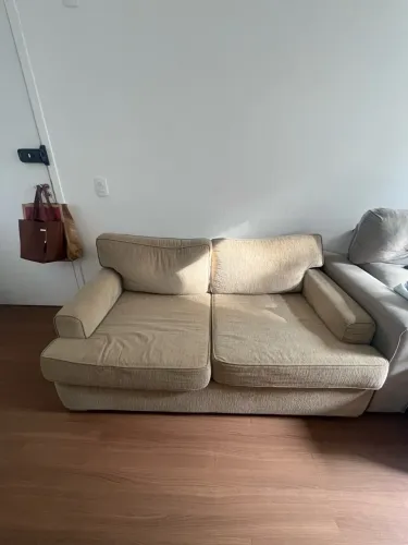 SOFÁ COM 2 LUGARES