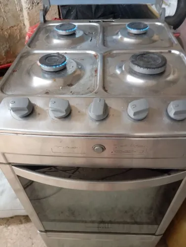 Vendo fogão 4 bocas