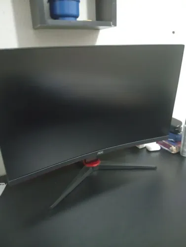 Monitor AOC 240hz curvo , 27p 0.1ms