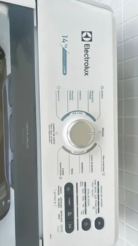 Lavadora de Roupas Electrolux 14kg - Muito Nova