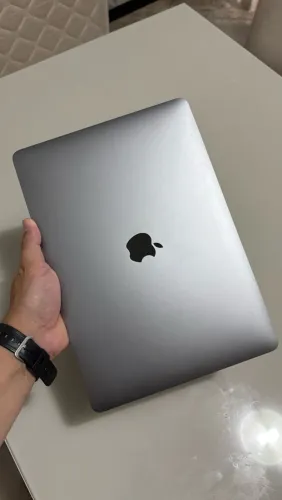 MacBook Air M1