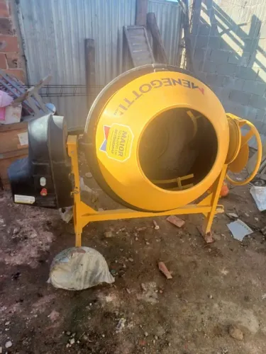 ? BETONEIRA MENEGOTTI 400L À VENDA
