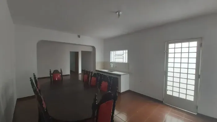 Casa com 2 dormitórios à venda, 134 m² por R$ 381.600 - Jardim das Nações - Taubaté/SP