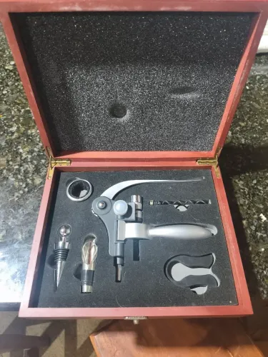 Kit Nobre abridor de vinho 