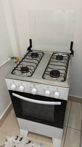 Fogão 4 bocas com forno