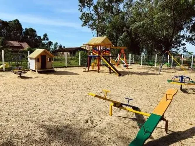 Terreno de esquina 325m² condomínio Esmeralda na lagoa dos patos em Itapoã