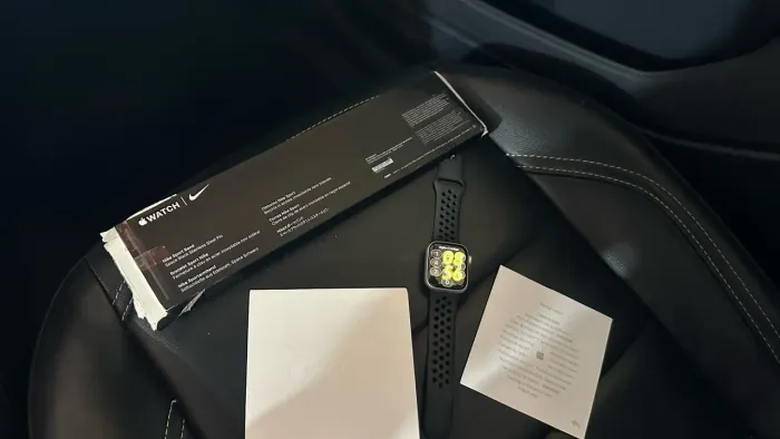 Apple Watch series 8 41mm GPS silver aluminio