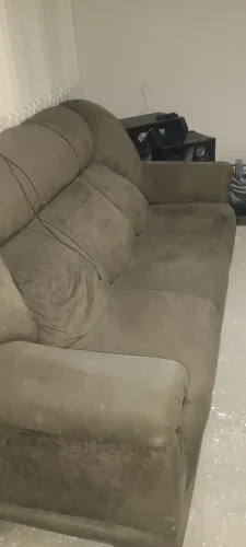 Vendo esse sofá em perfeito estado de conservação  de 2 e 3 lugares bem confortavel