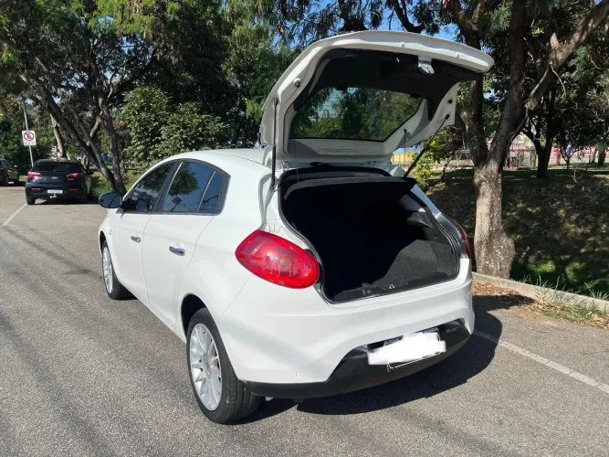 Fiat Bravo Absolute Dualogic 1.8 Flex 16V 5P 2013