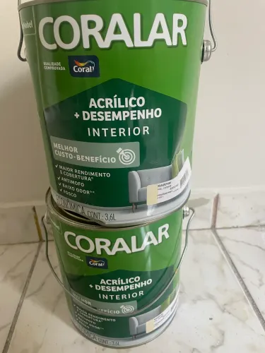 Tinta CORAL ( marfim fosco) coralar acrílico + desempenho interior . 