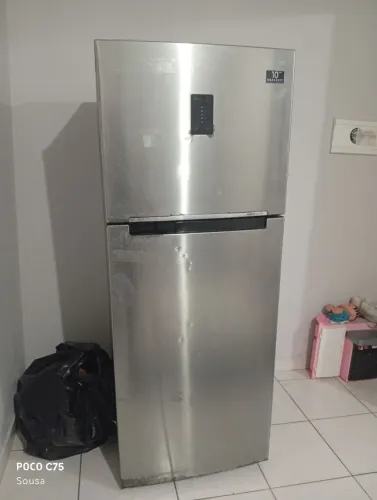 Troco geladeira (aceito oferta) 