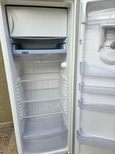 Geladeira 220volts, Entrego também!!