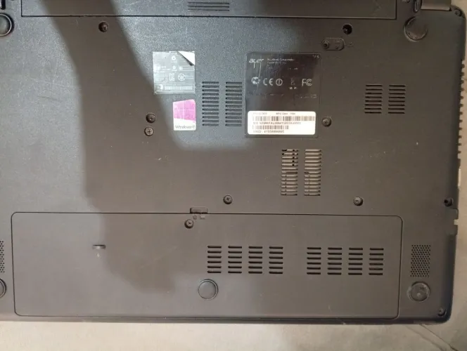 Acer Aspire E1 571