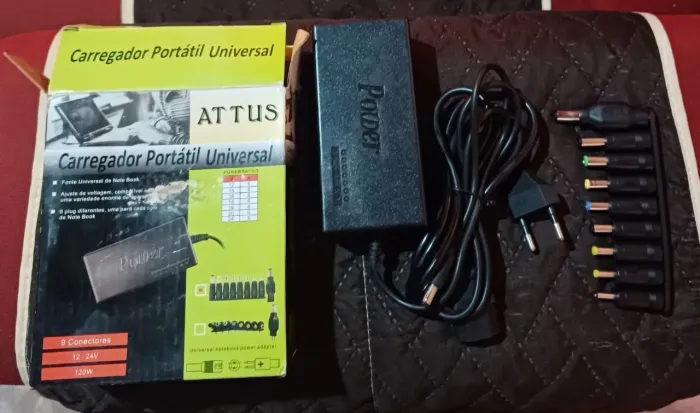 Carregador portátil universal ATTUS.