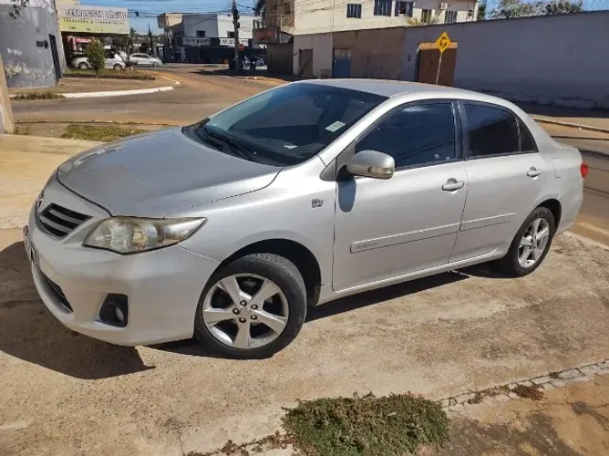 Toyota Corolla XEI 2.0 Flex 16V Aut. 2011