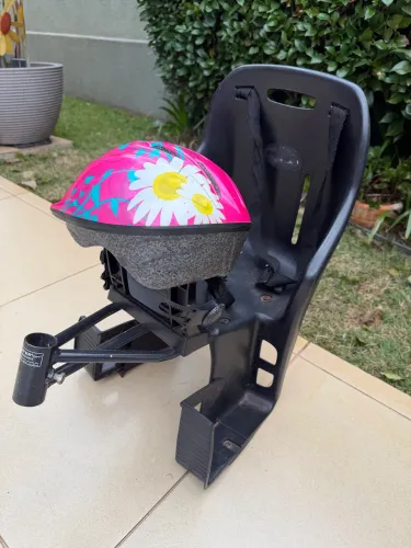 Cadeirinha bicicleta + capacete