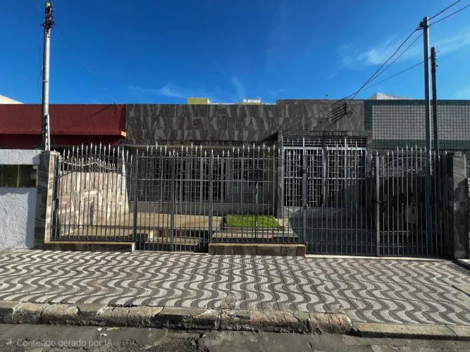 CASA EM RUA PÚBLICA - PEREIRA LOBO [52637]