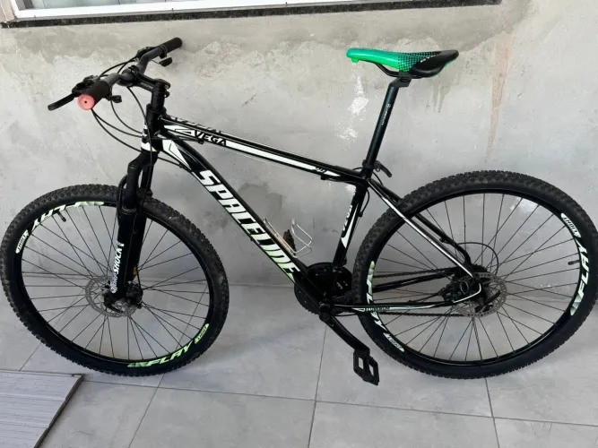 Bicicleta Aro29 KRW Alumínio Shimano TZ Tamanho 19