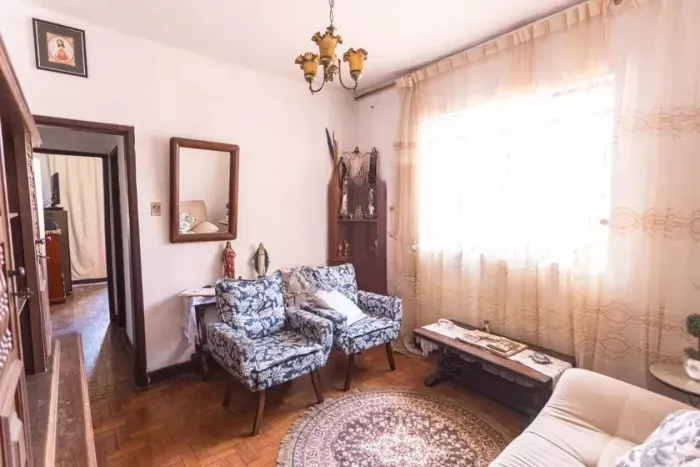 Casa à Venda - Colégio Batista, 3 Quartos, 360 m2