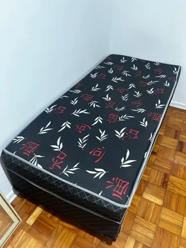 Cama box solteiro Seminova