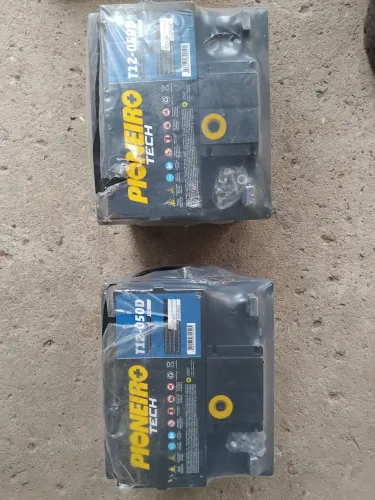 Bateria 12v novas 