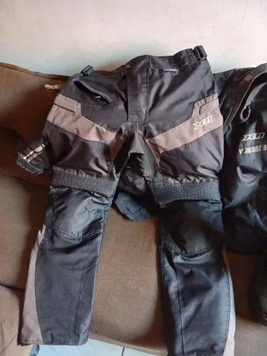 Vendo kit jaqueta e calça motoqueiro x11 guard 2 tamanho 2g 