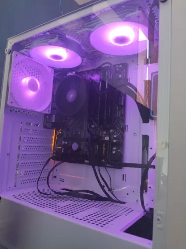 Placa mãe com defeito Gigabyte B450M DS3H V2