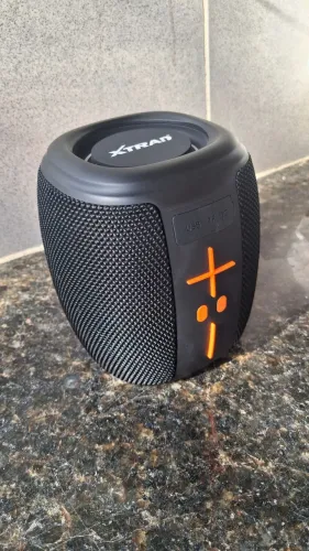 Caixa de som Xtrad Bluetooth e Rádio 50W