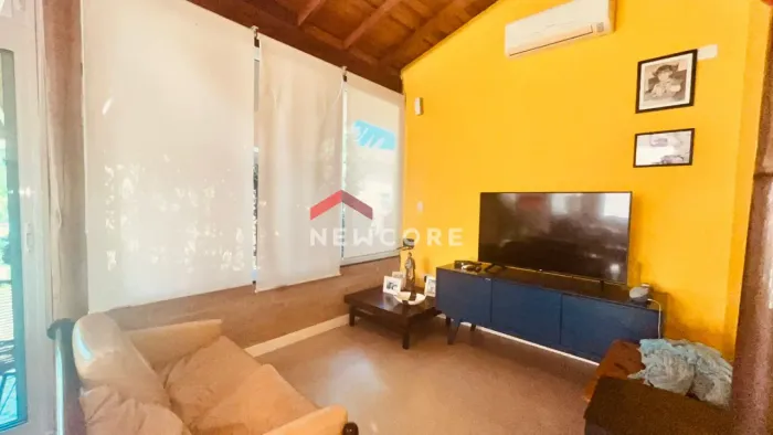 Casa de condomínio em Avenida Estrelizia - Boracéia - São Sebastião/SP
