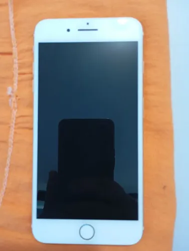 iPhone 7 plus gold